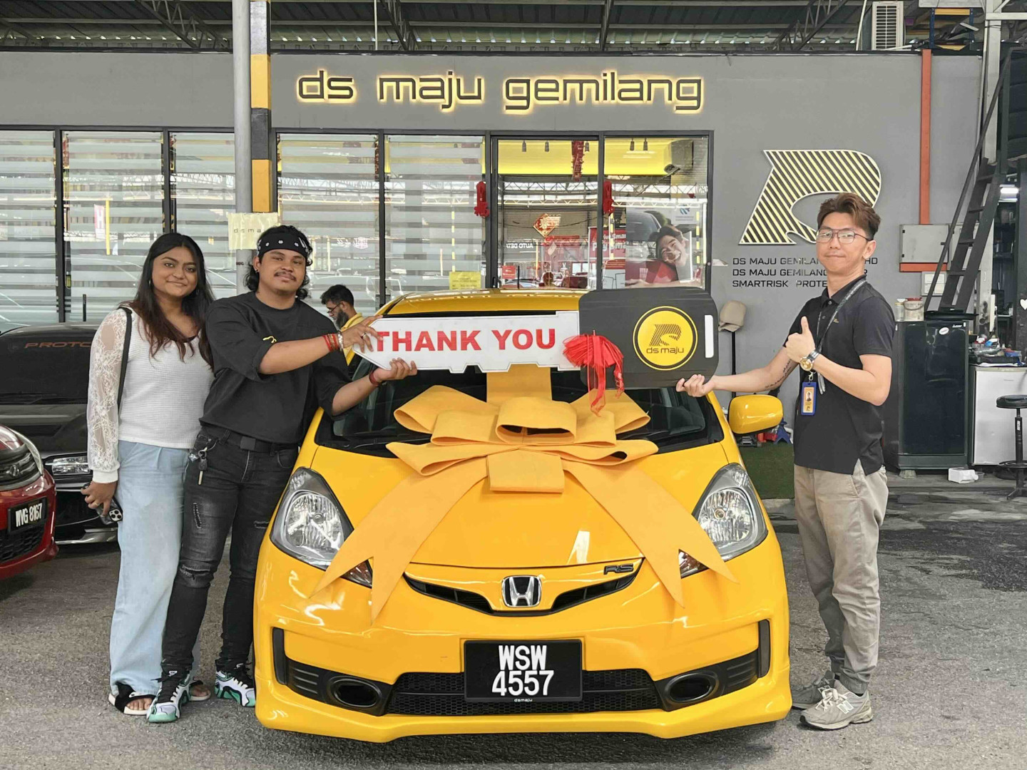 Honda Jazz : Big thanks to KC from DS Maju for making our day with the car! Everything was smooth, quick, and hassle-free. Definitely recommended, and his cars are all cun-cun.