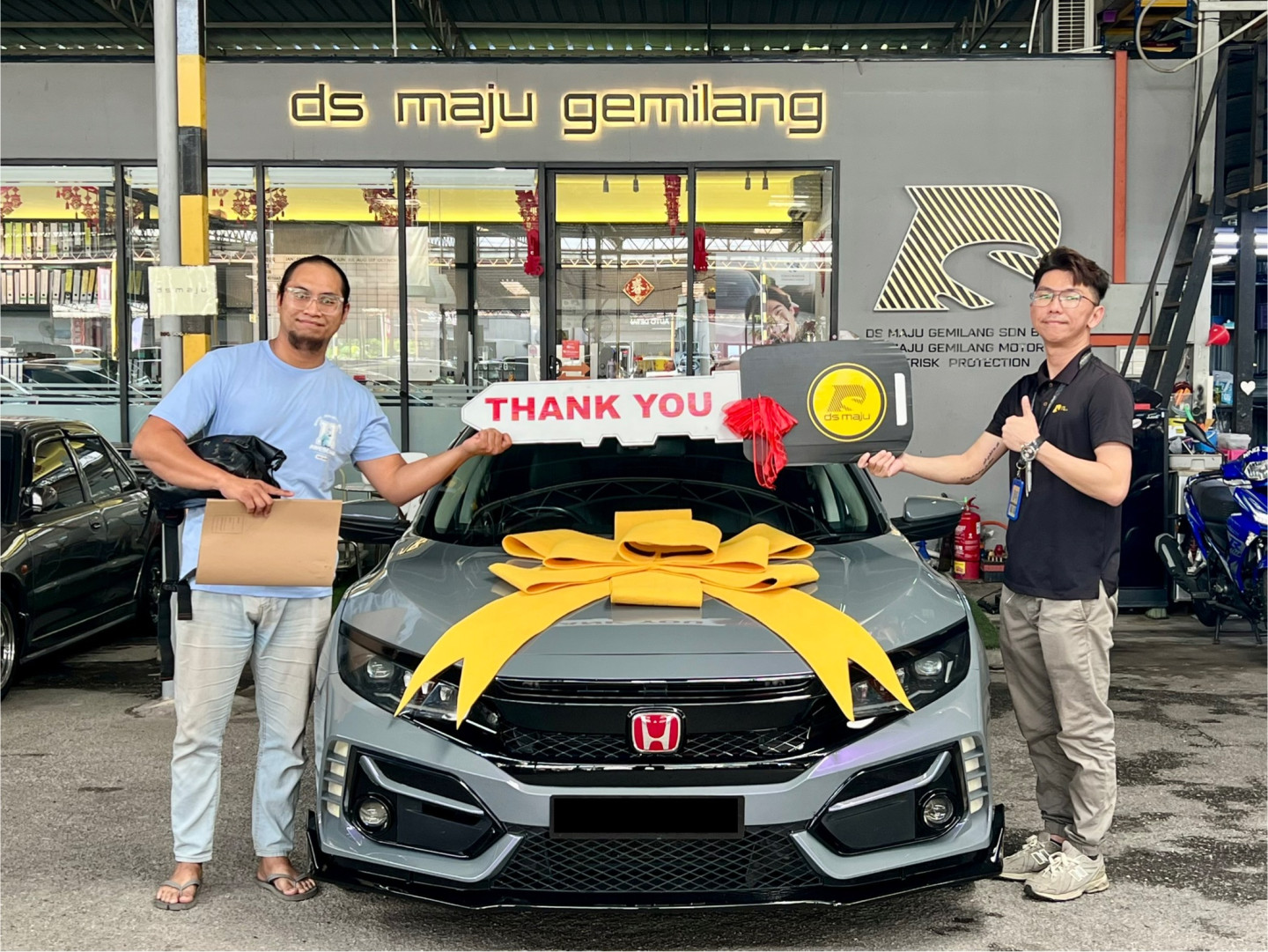 Honda Civic : Yehaa already get my car Thanks too the great salesman KC very Kind and Helpful  Very Recomended DS Maju Gemilang 