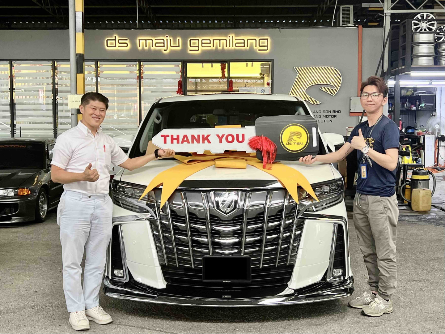 Toyota Alphard : Thank You, KC Chin for Coordinate For Buy A Brand New Car, Super 5 Stars Support and Services