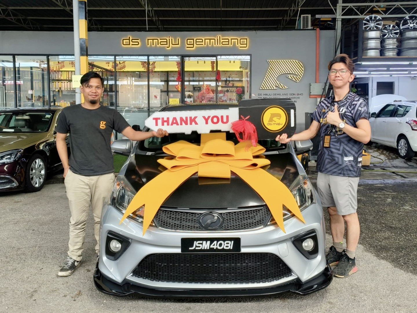 Perodua Myvi : saya dapat kereta yang saya minat dengan cepat dan senang berurusan dengan KC... seller mesra mudah berbincang