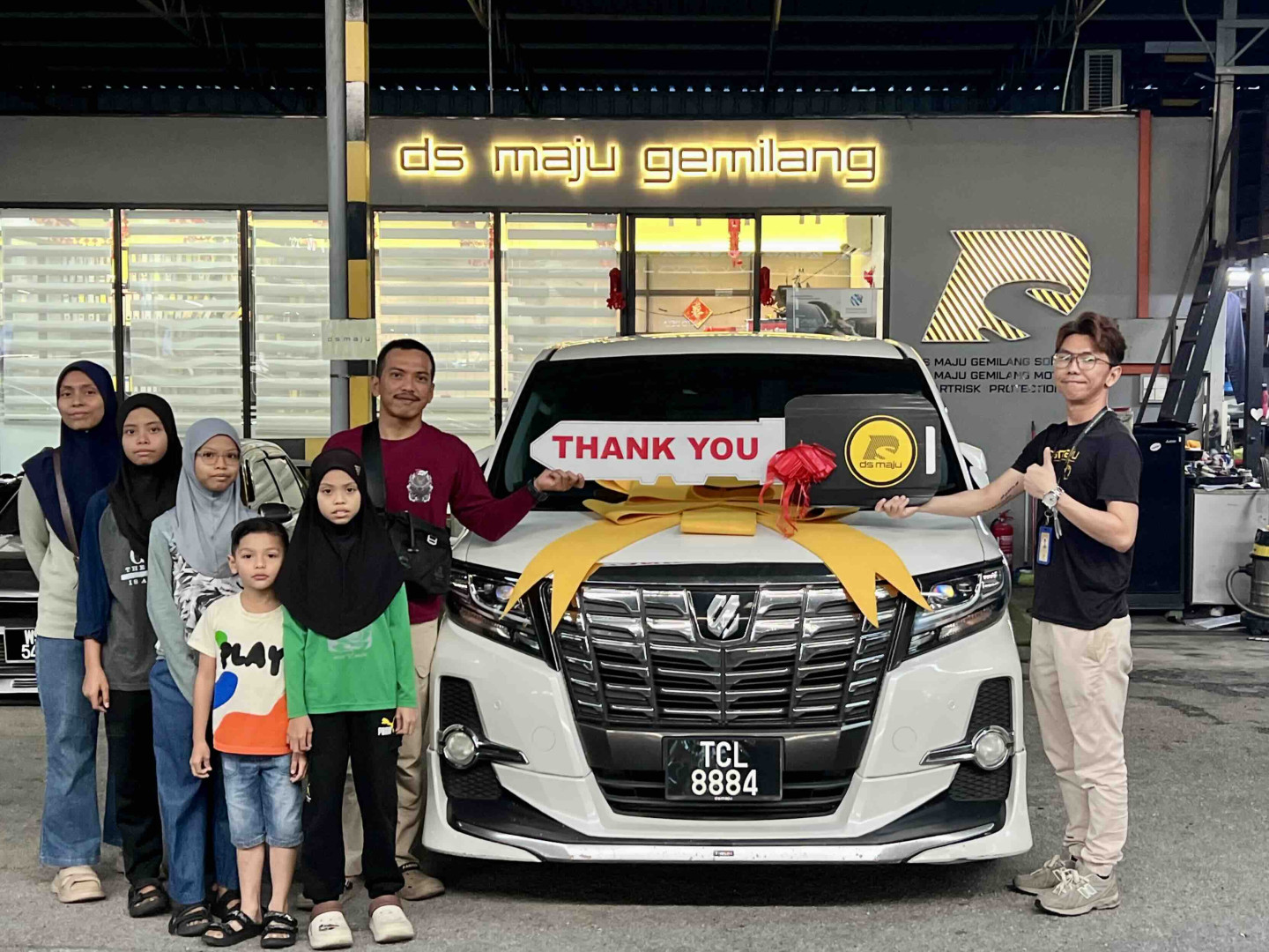Toyota Alphard : kc urusan cepat dan bagus