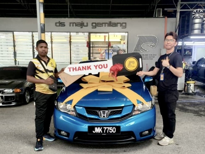 Honda City : Sampai kedai terus bayar. Kereta memang cantik macam gambar. Condition pun mantap. Terbaik KC. Memang rekemen sesiapa nak cari kete boleh cari kc