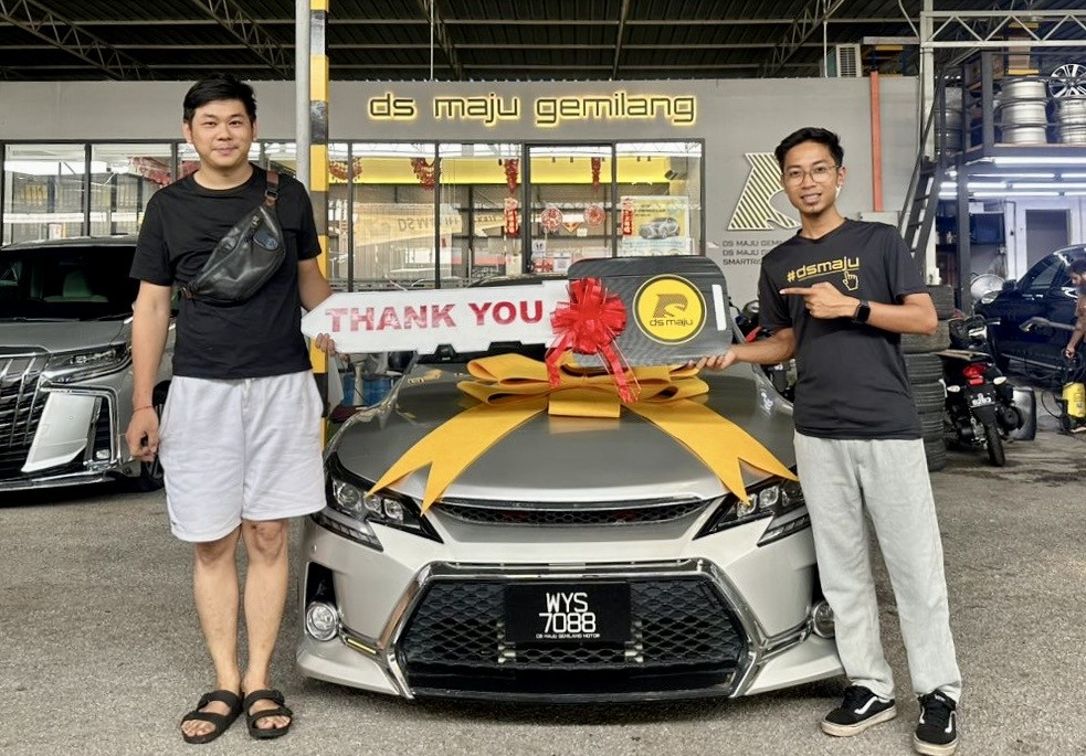 Toyota Mark X : Good service from aidil and recommended salesman from ds maju gemilang