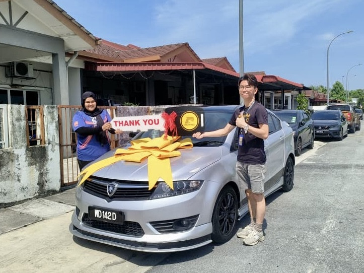 Proton Preve : Good service from staff name KC. He so friendly and very helpful . Service until to the door 100000/10 for the service
