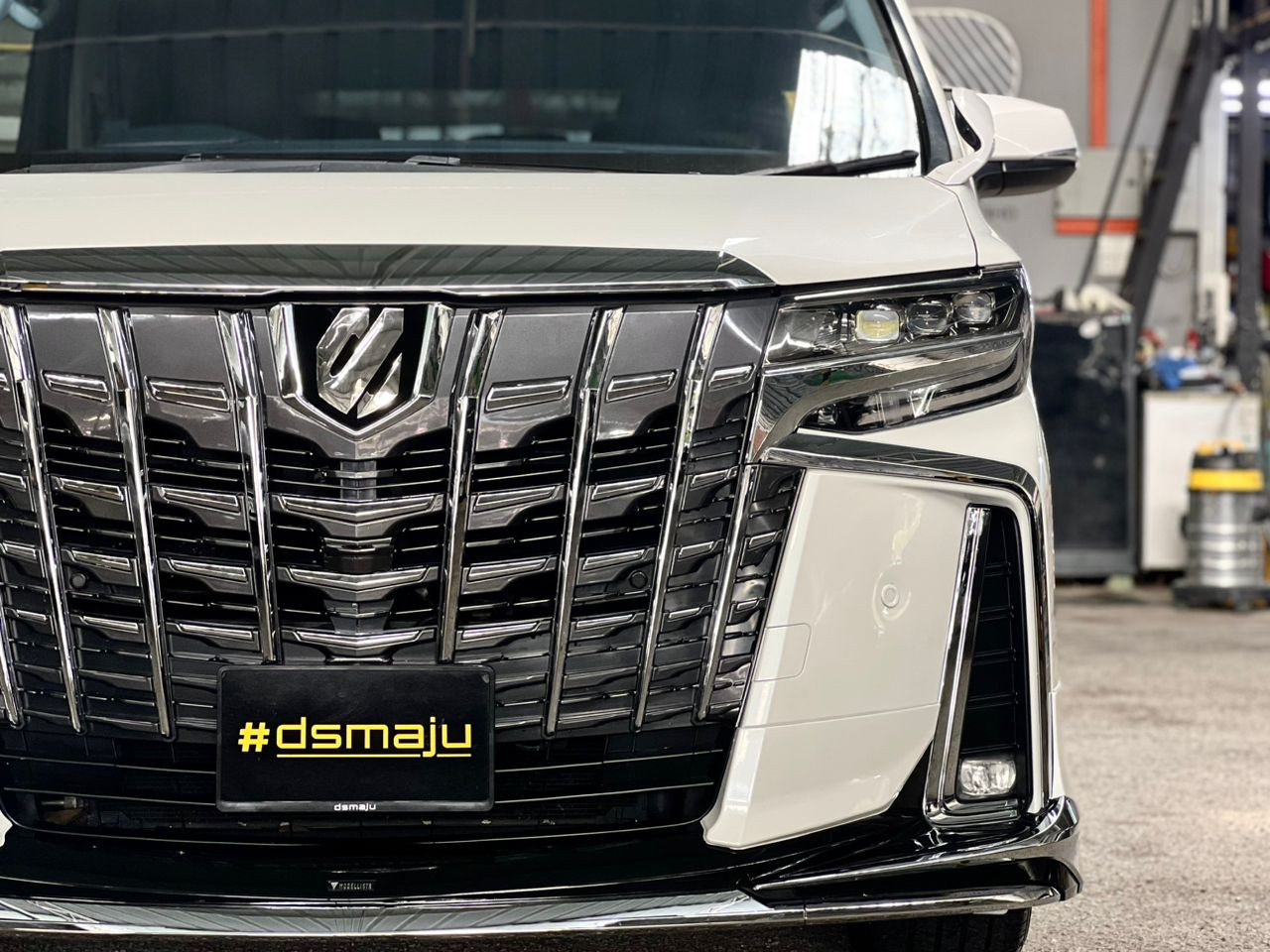 Toyota Alphard S C-Package