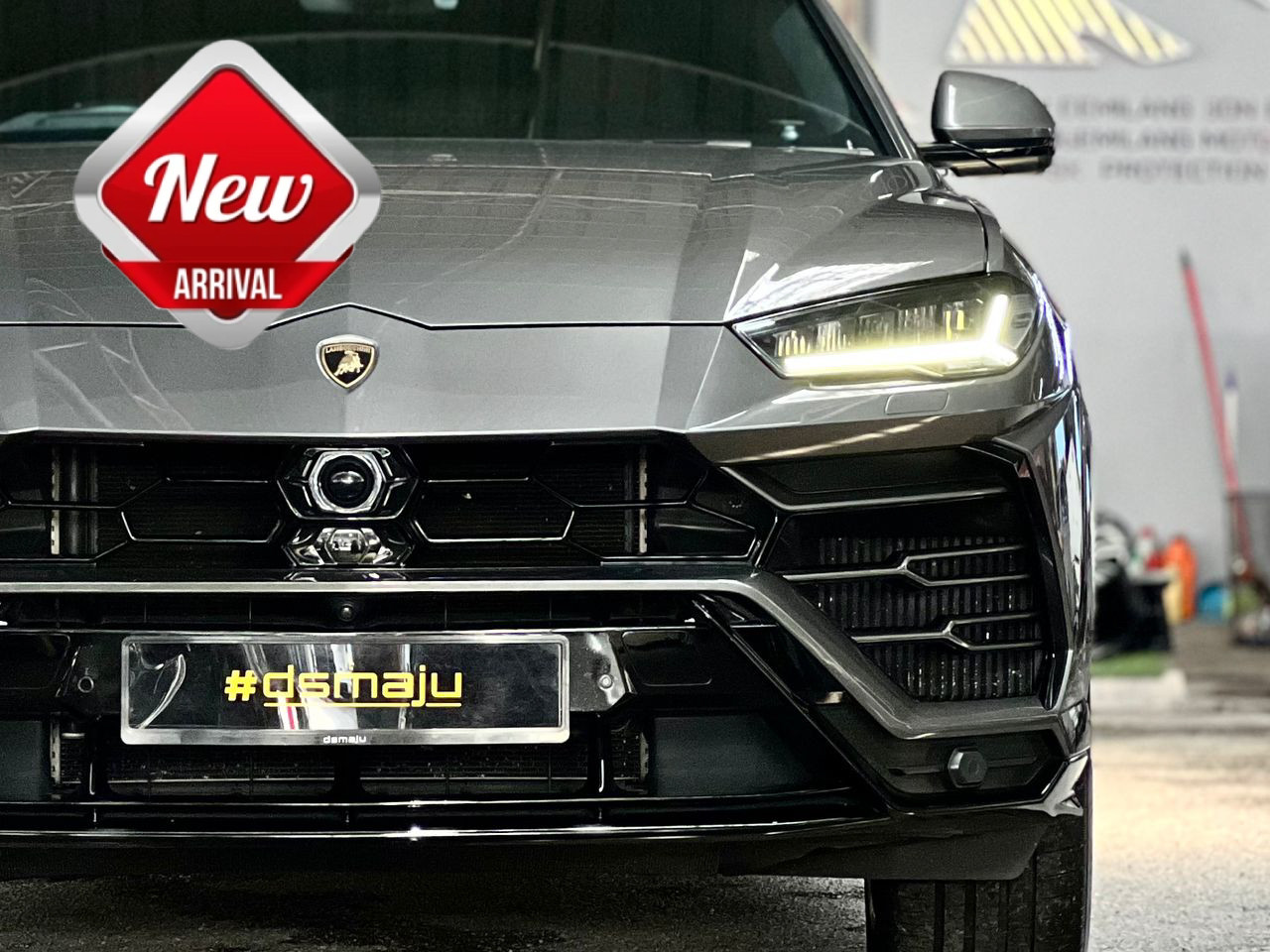 Lamborghini Urus V8